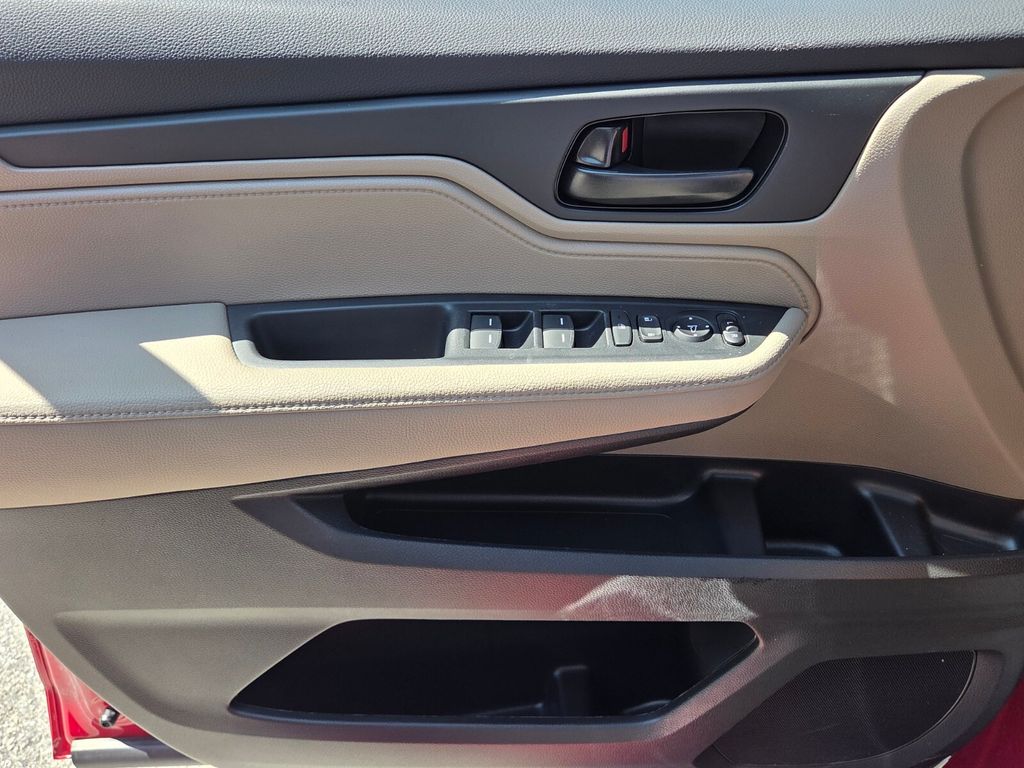 2023 Honda Odyssey EX - Photo 30