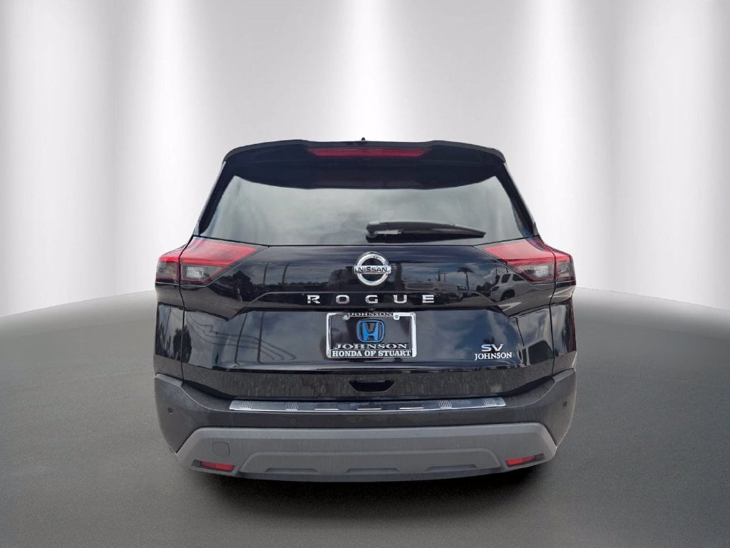 Used 2021 Nissan Rogue SV SUV