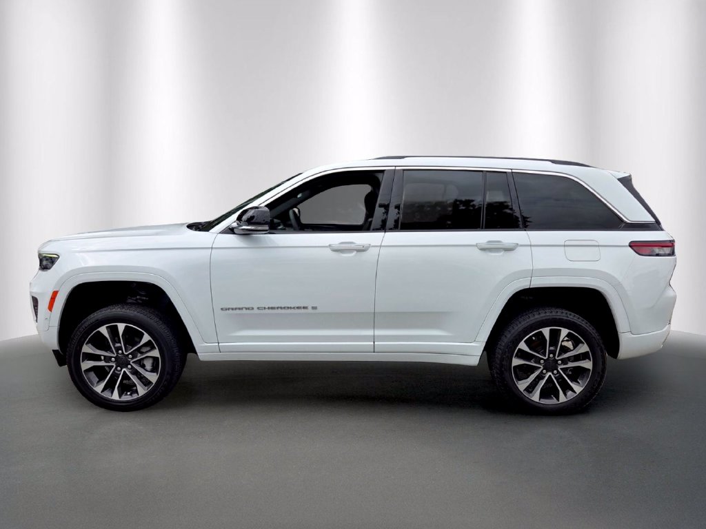 Used 2023 Jeep Grand Cherokee Overland SUV