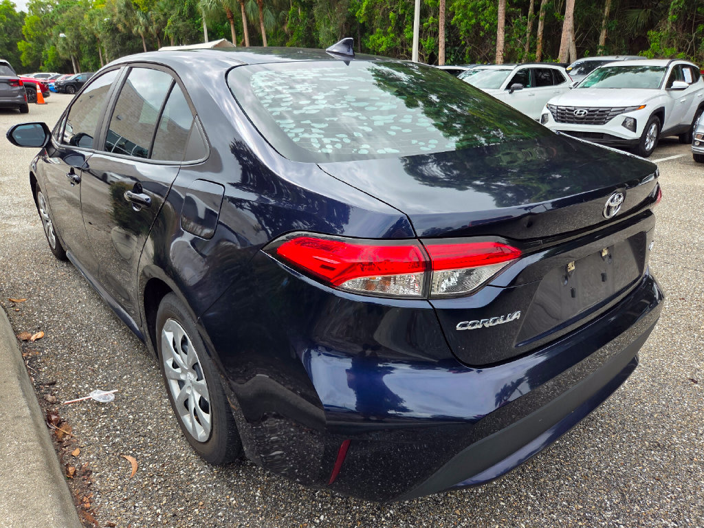 Used 2021 Toyota Corolla LE Sedan