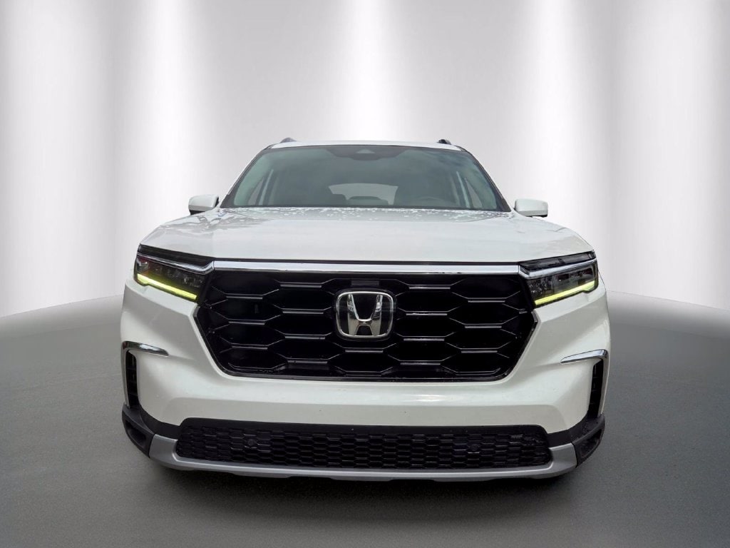 Certified 2024 Honda Pilot Touring SUV