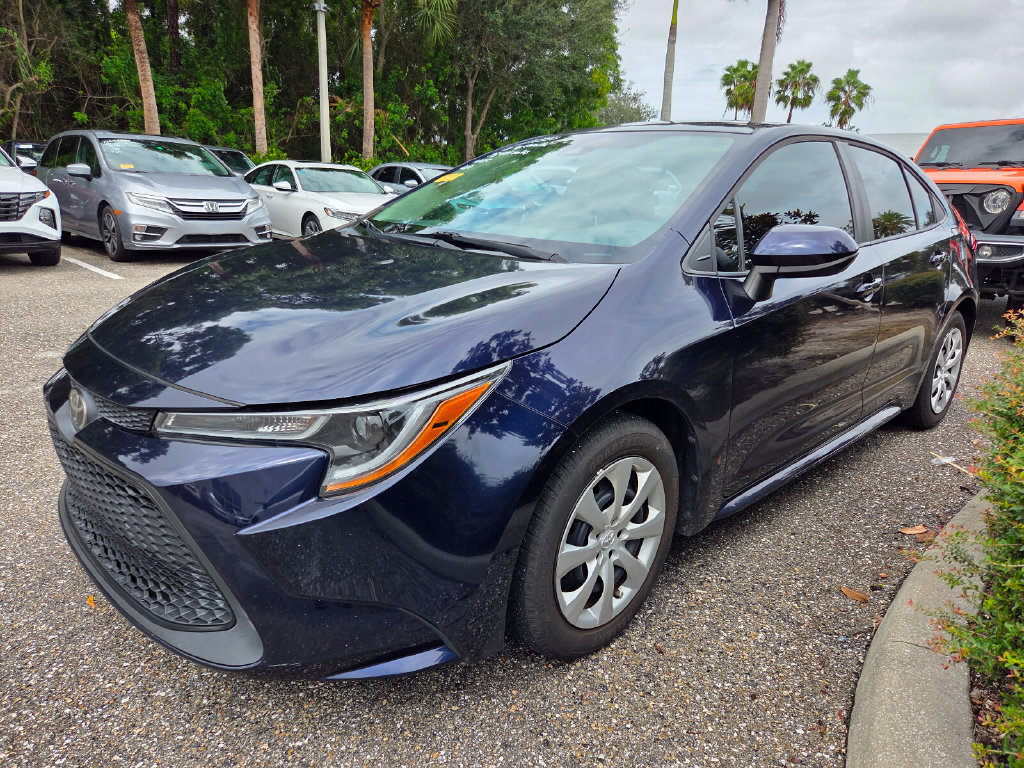 Used 2021 Toyota Corolla LE Sedan
