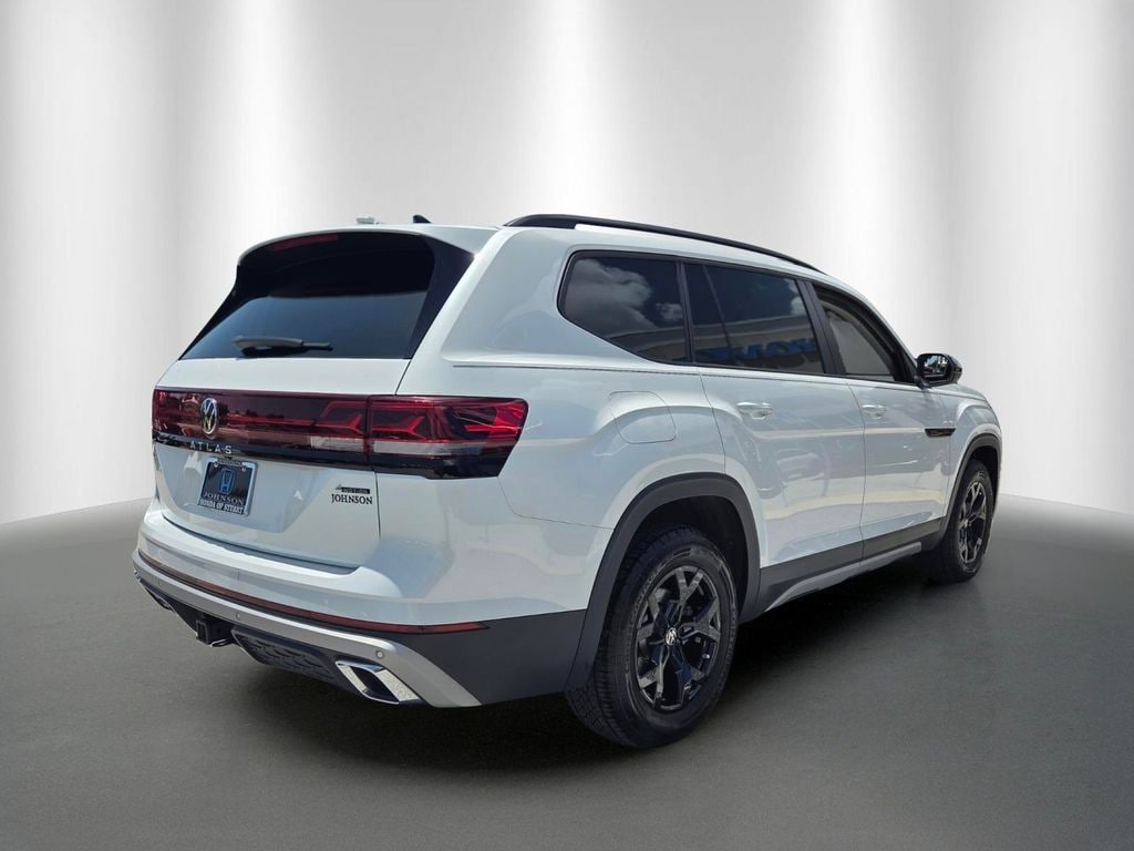 Used 2024 Volkswagen Atlas 2.0T Peak Edition SEL SUV