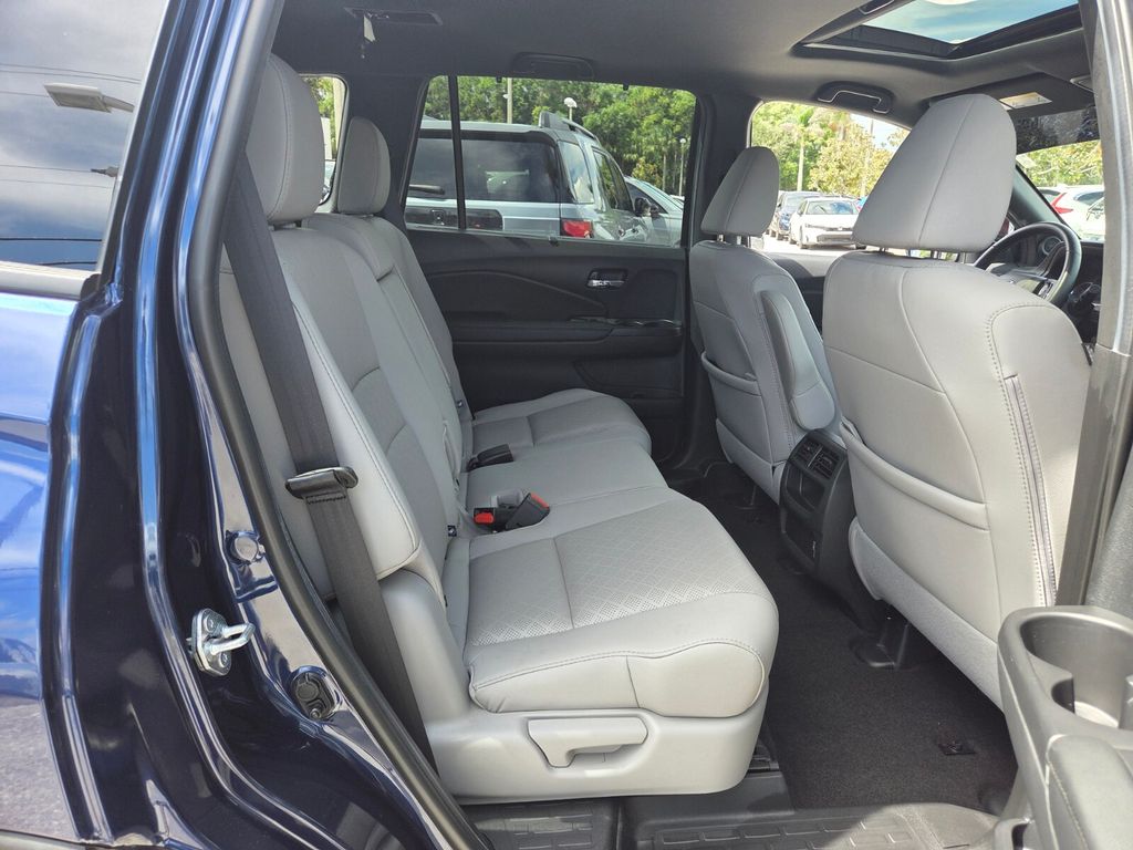 2021 Honda Passport EX-L - Photo 17