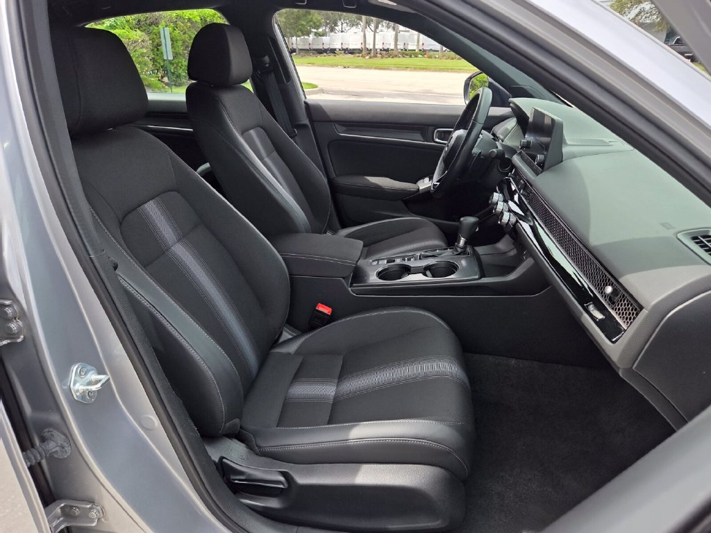 2024 Honda Civic Sport - Photo 18