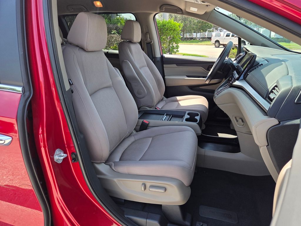 2023 Honda Odyssey EX - Photo 19