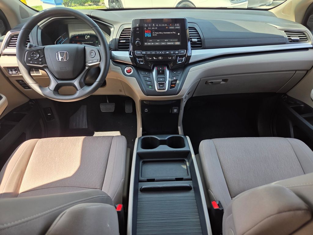 2023 Honda Odyssey EX - Photo 13