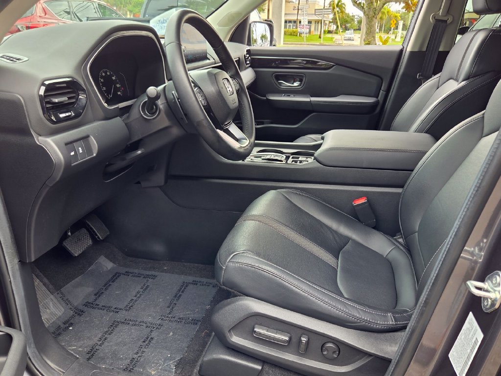 2024 Honda Pilot EX-L - Photo 9