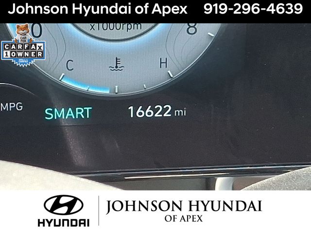 2025 Hyundai Elantra Limited - Photo 15