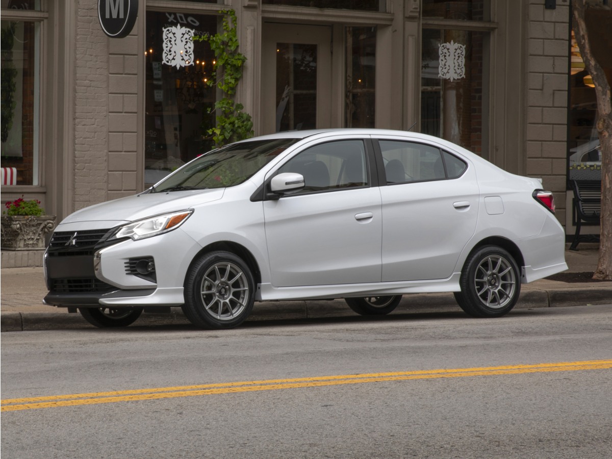  Mitsubishi Mirage G4