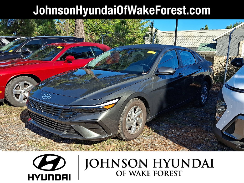 Used 2026 Hyundai Elantra SE Sedan