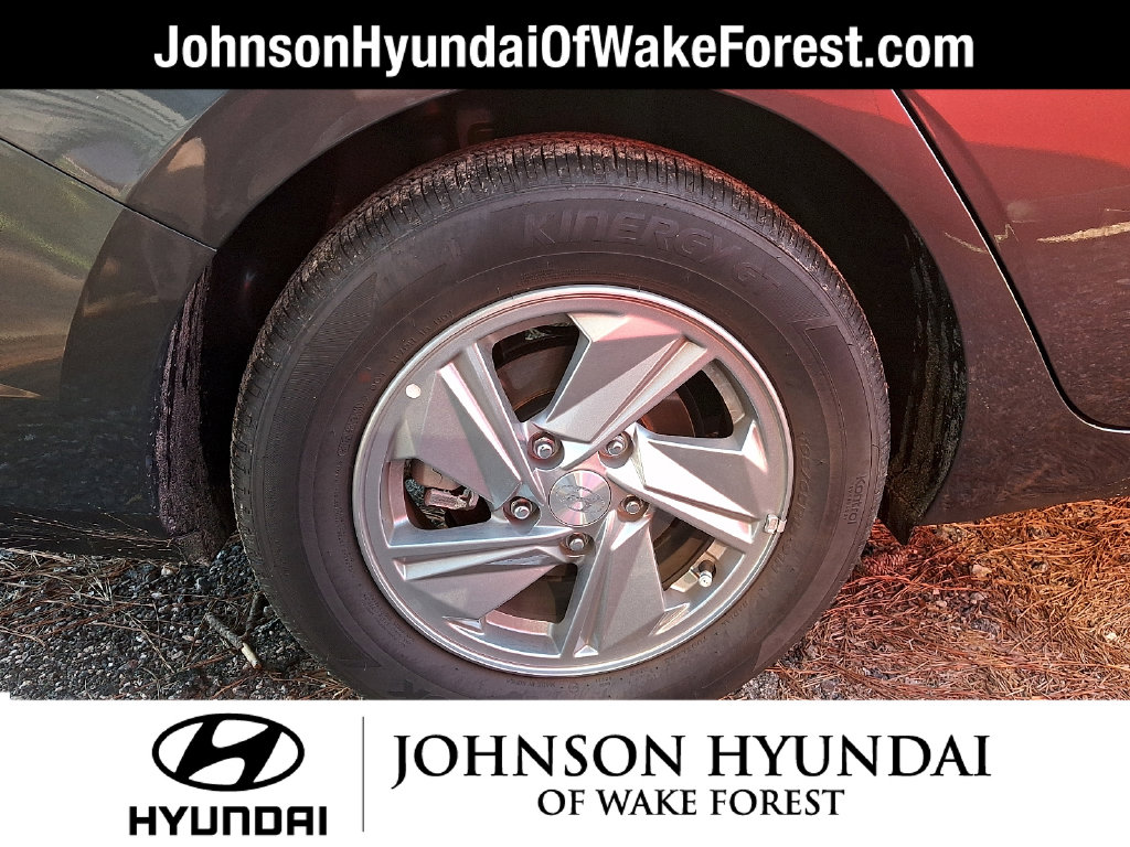 Used 2026 Hyundai Elantra SE Sedan