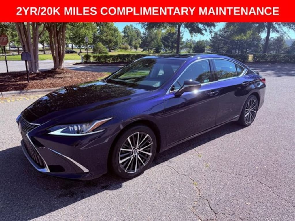 Certified 2022 Lexus ES 300h Sedan