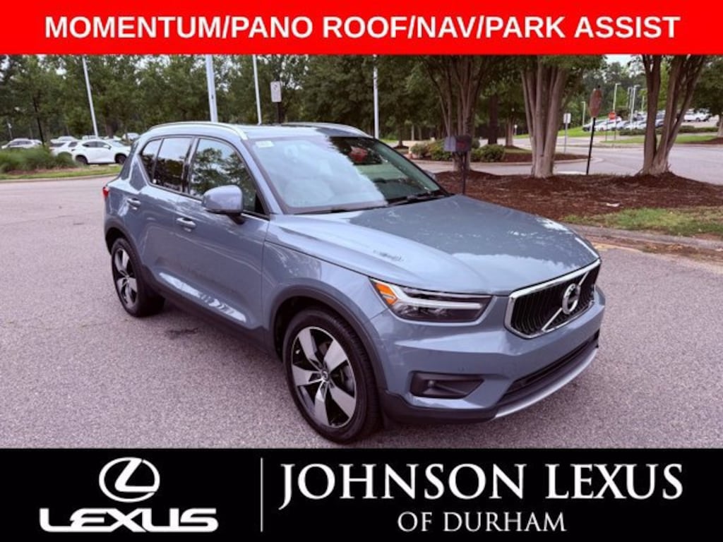 Used 2021 Volvo XC40 T5 Momentum SUV