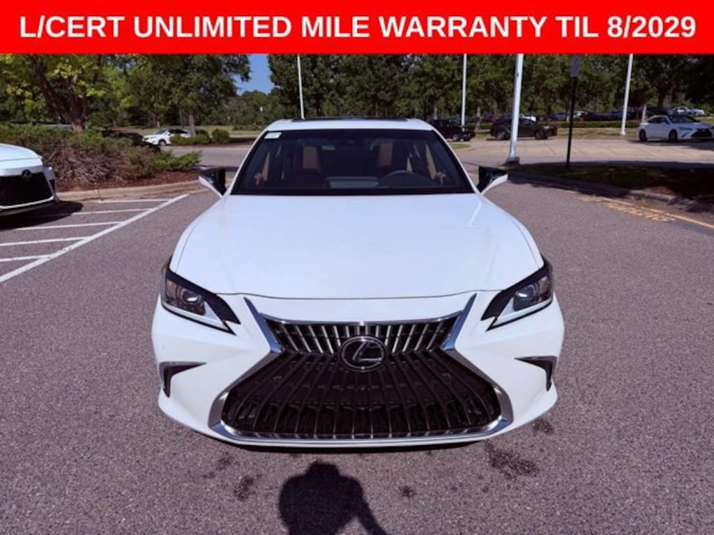 Used 2024 Lexus ES 350 Sedan