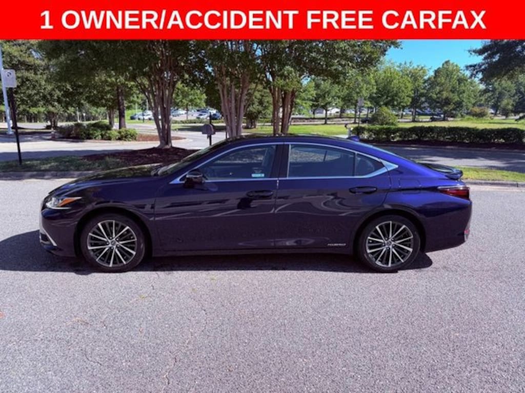 Certified 2022 Lexus ES 300h Sedan