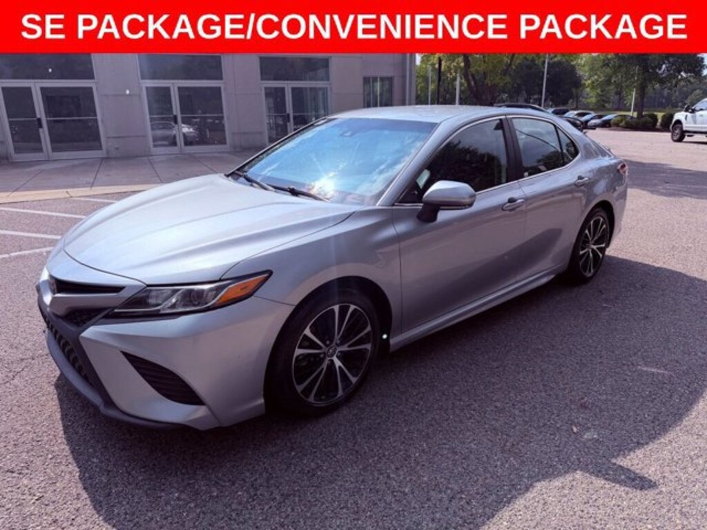 Used 2019 Toyota Camry SE Sedan
