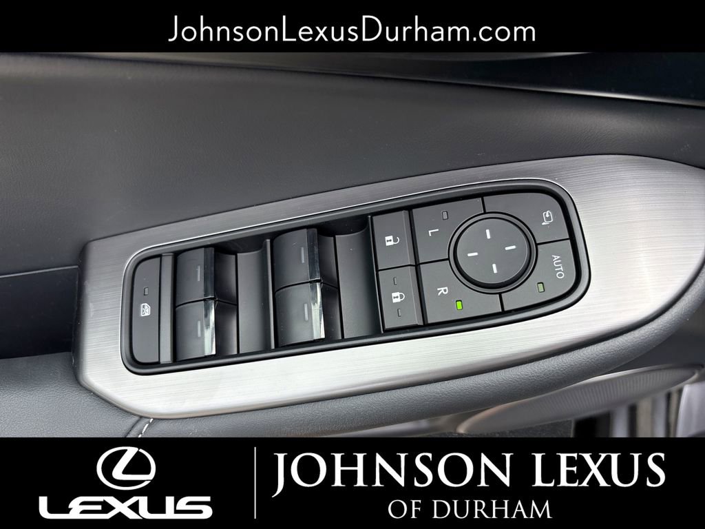 2026 Lexus IS 350 F SPORT - Photo 10