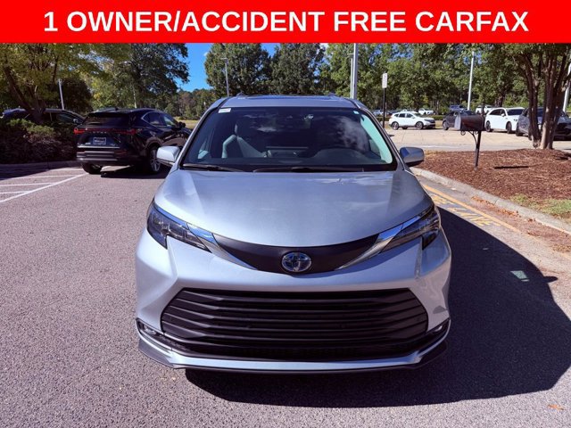 Used 2025 Toyota Sienna XLE 8 Passenger Van Passenger Van