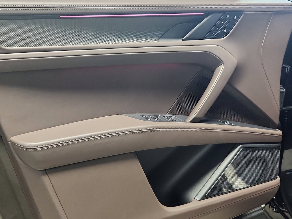 2026 Porsche Cayenne Turbo Electric - Photo 13
