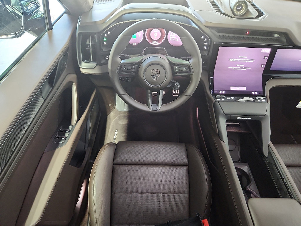 2026 Porsche Cayenne Turbo Electric - Photo 12