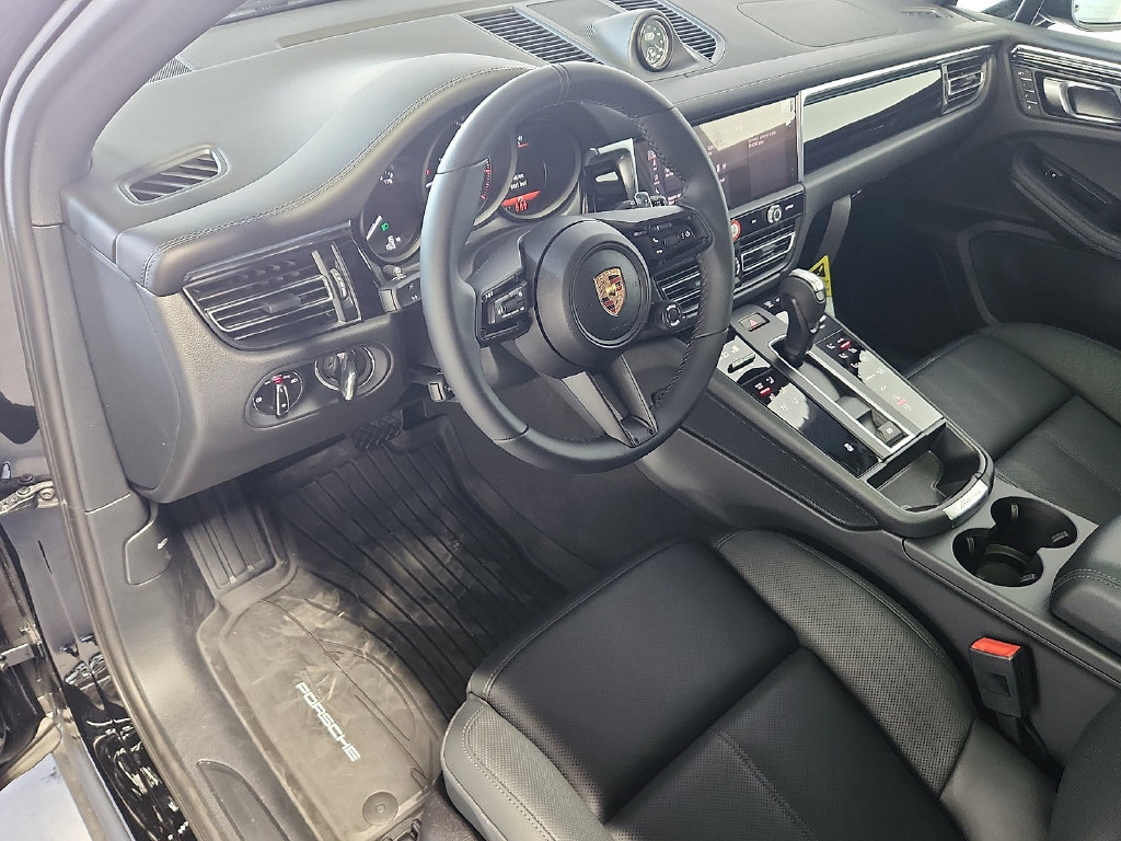 New 2026 Porsche Macan SUV