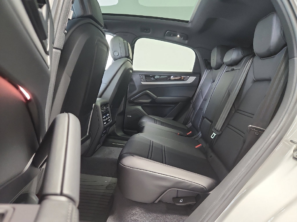 2026 Porsche Cayenne Coupe Base - Photo 11