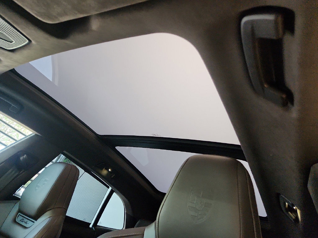 2026 Porsche Cayenne Turbo Electric - Photo 14