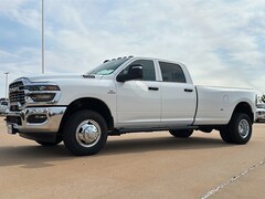 2026 Ram 3500 Tradesman Regular Cab 4x4 8 Box Pickup