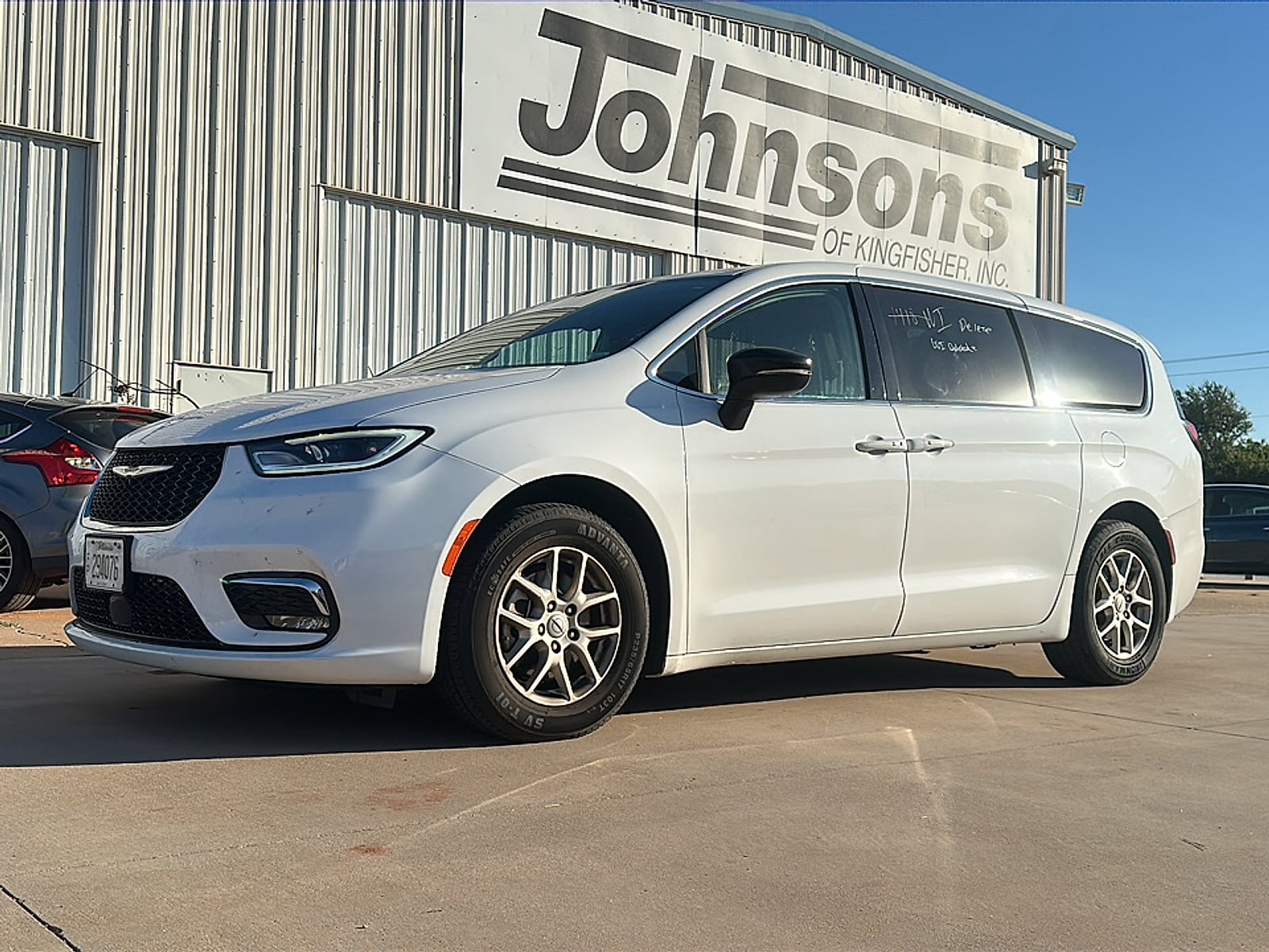 2024 Chrysler Pacifica Touring L