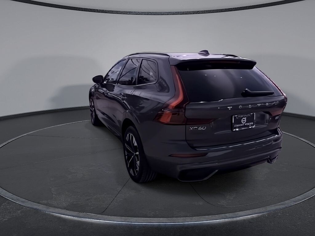 New 2026 Volvo XC60 B5 Plus SUV