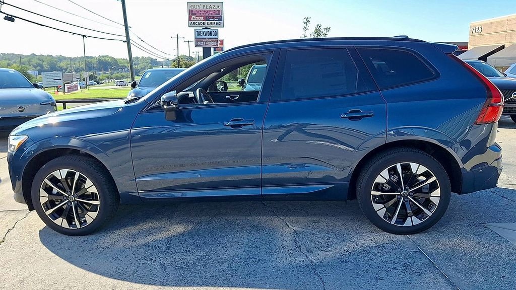 New 2026 Volvo XC60 B5 Plus SUV