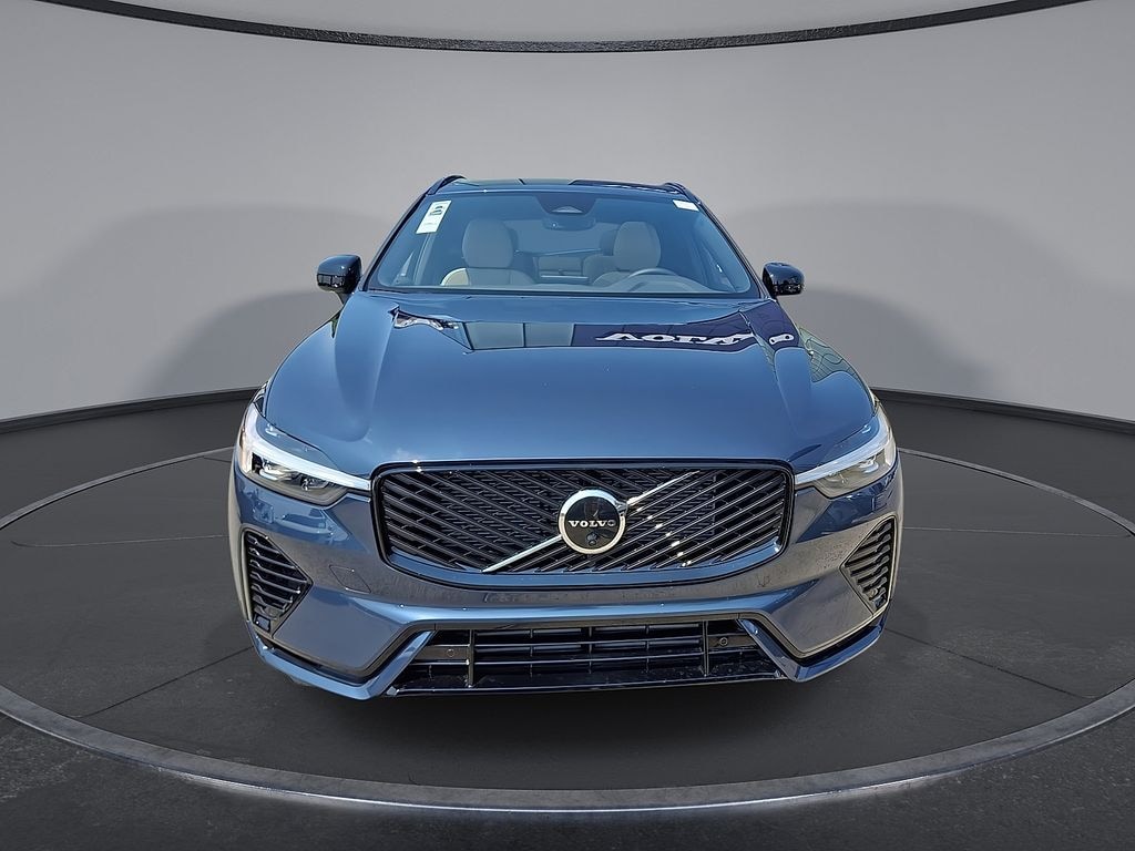New 2026 Volvo XC60 plug-in hybrid T8 Plus SUV