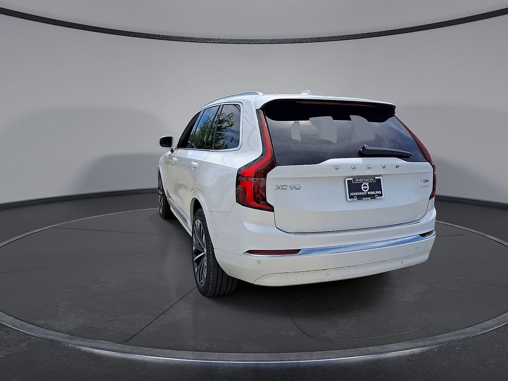 2026 Volvo XC90 Plus - Photo 8
