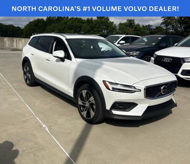 2026 Volvo V60 Cross Country Plus