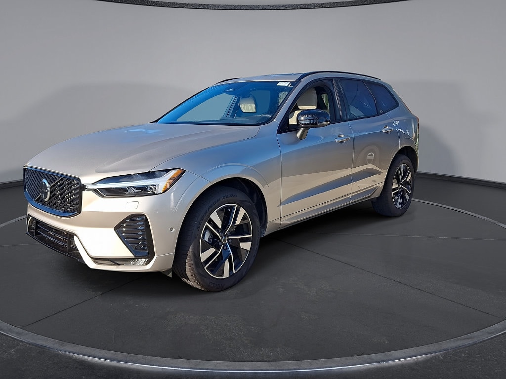 2026 Volvo XC60 Plus - Photo 16