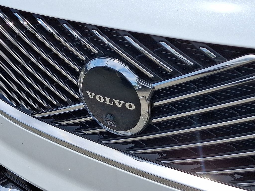 2026 Volvo XC90 Plus - Photo 24