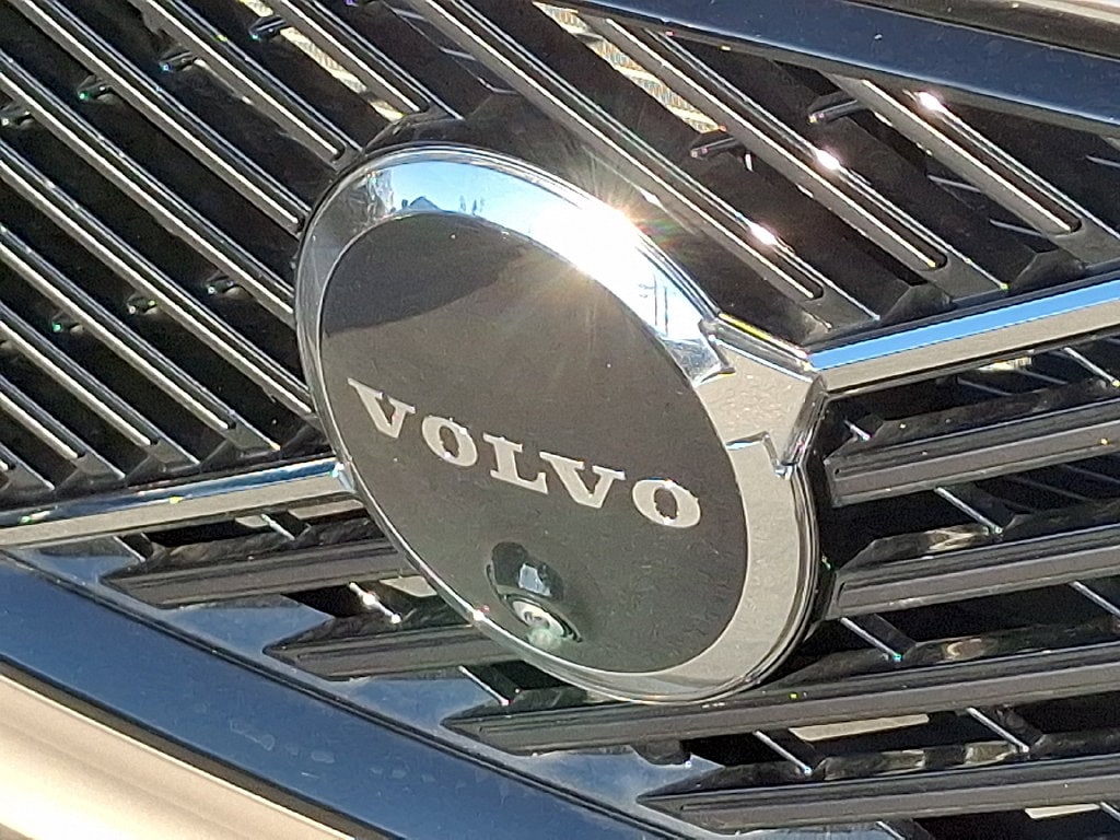 2026 Volvo XC60 Plus - Photo 25
