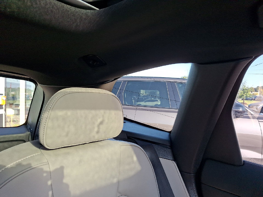 2026 Volvo XC60 Plus - Photo 14