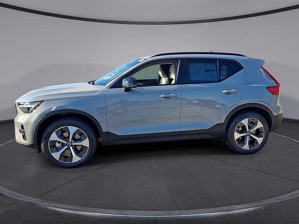 New 2026 Volvo XC40 B4 Plus SUV