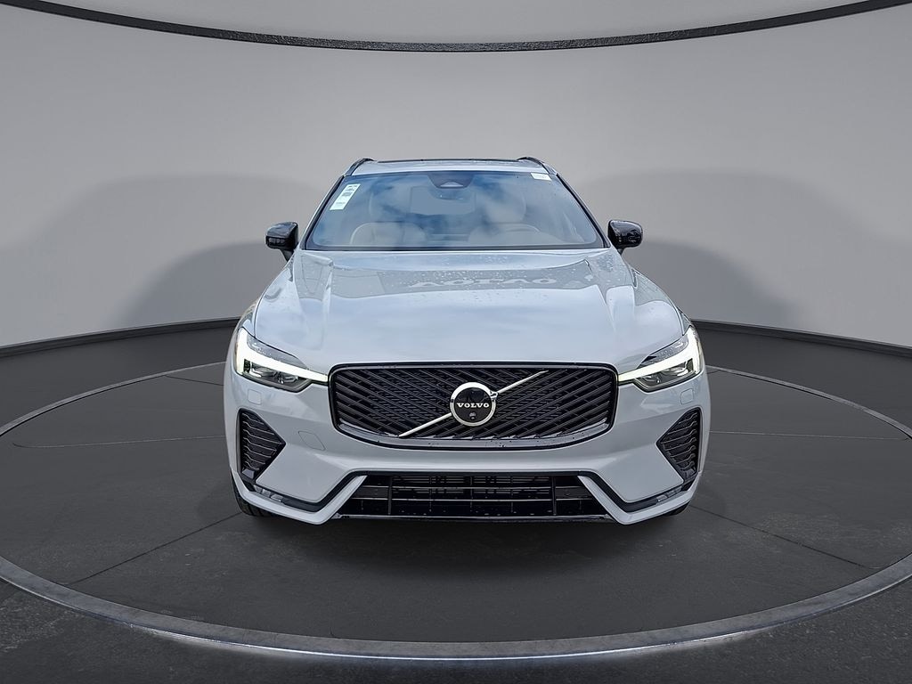 New 2026 Volvo XC60 B5 Plus SUV