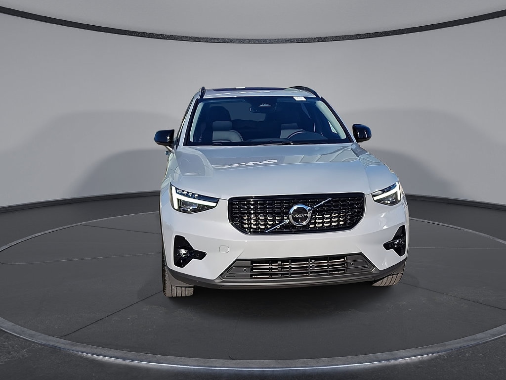 Certified 2026 Volvo XC40 B5 Plus SUV