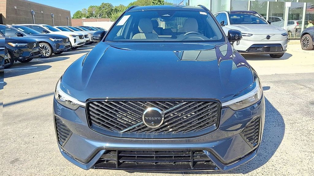 New 2026 Volvo XC60 B5 Plus SUV
