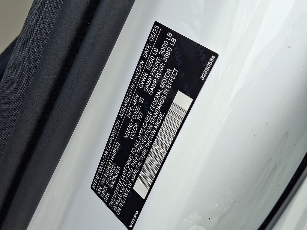 2026 Volvo XC90 Plus - Photo 23