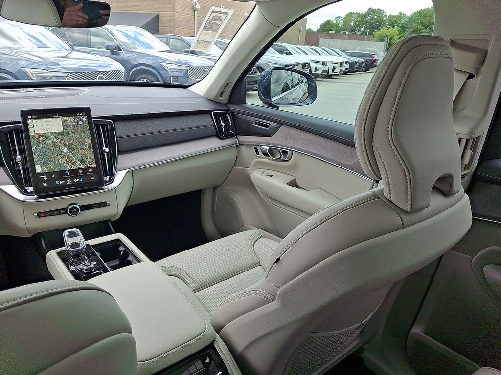 New 2026 Volvo XC90 plug-in hybrid T8 Ultra 7-Seater SUV