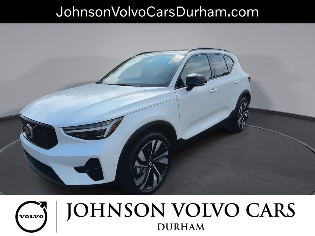New 2026 Volvo XC40 B5 Ultra SUV
