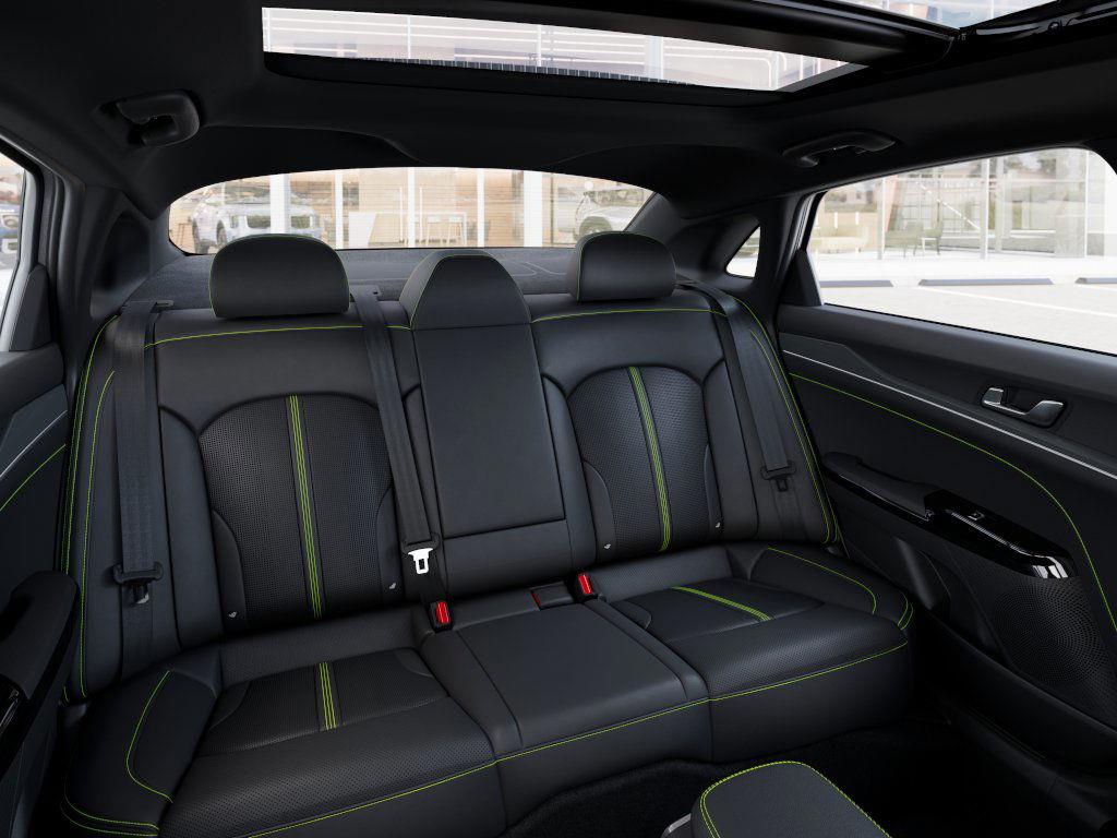 2026 Kia K5 GT - Photo 16