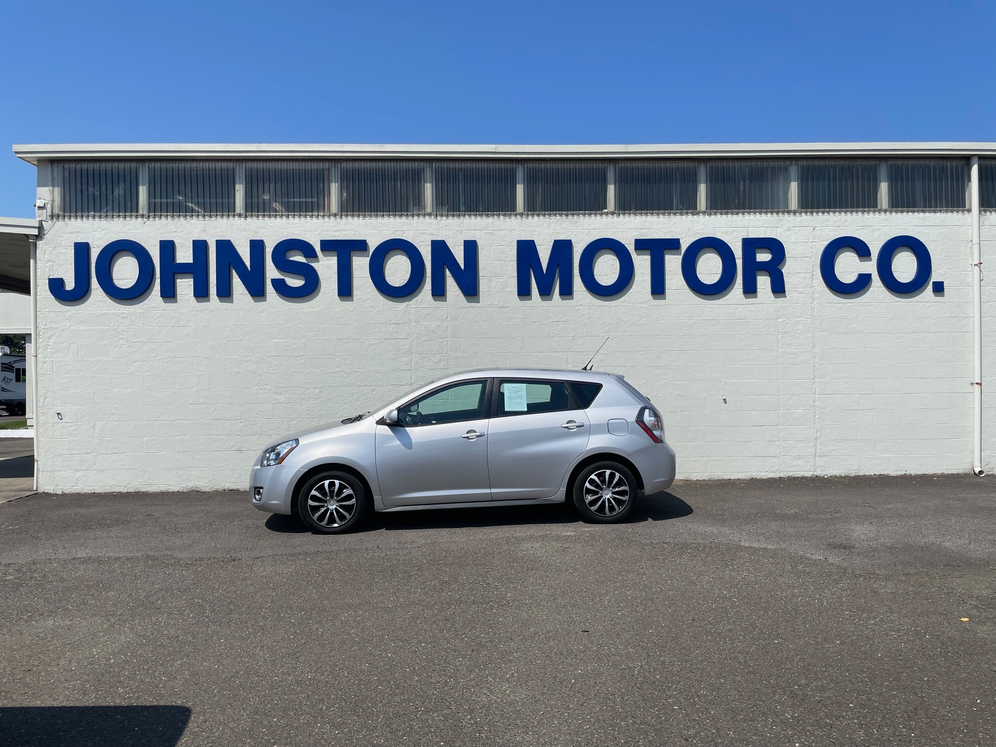 2009 Pontiac Vibe Base