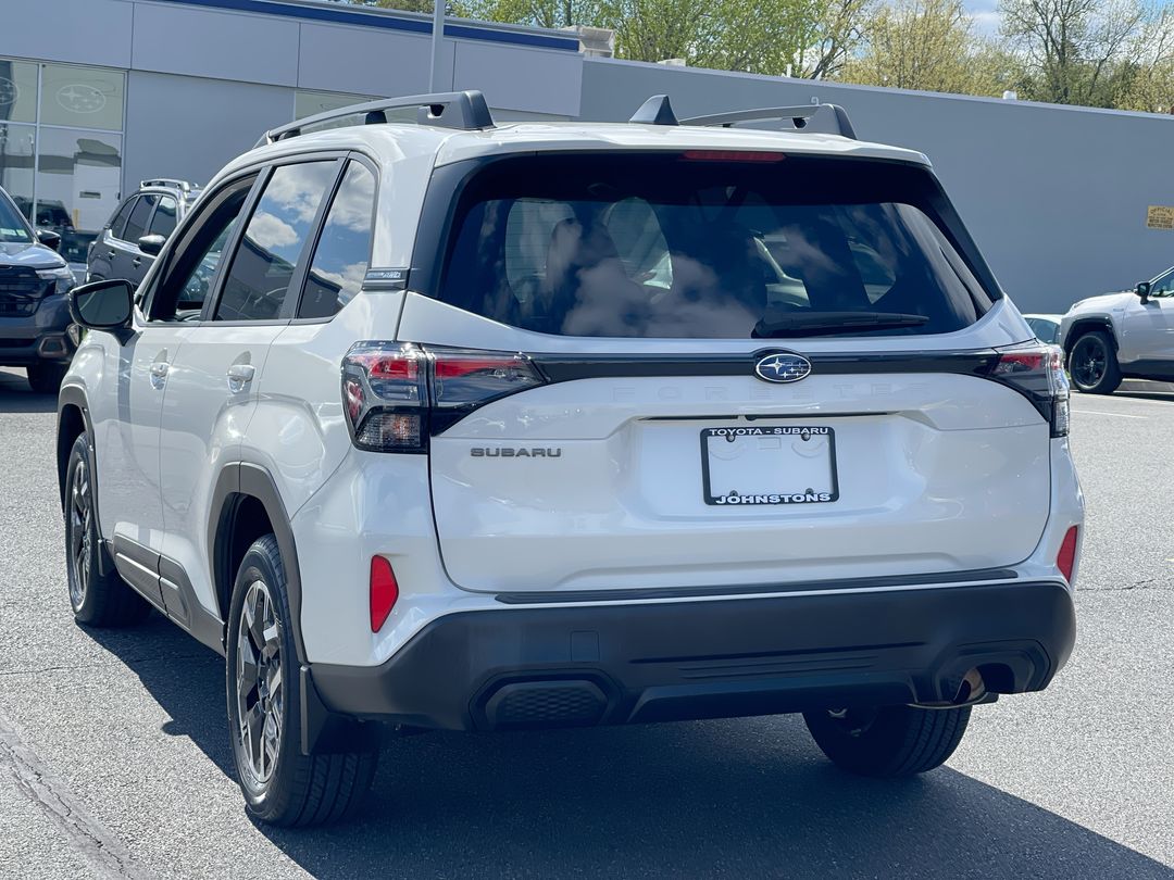 2025 Subaru Forester Premium - Photo 14