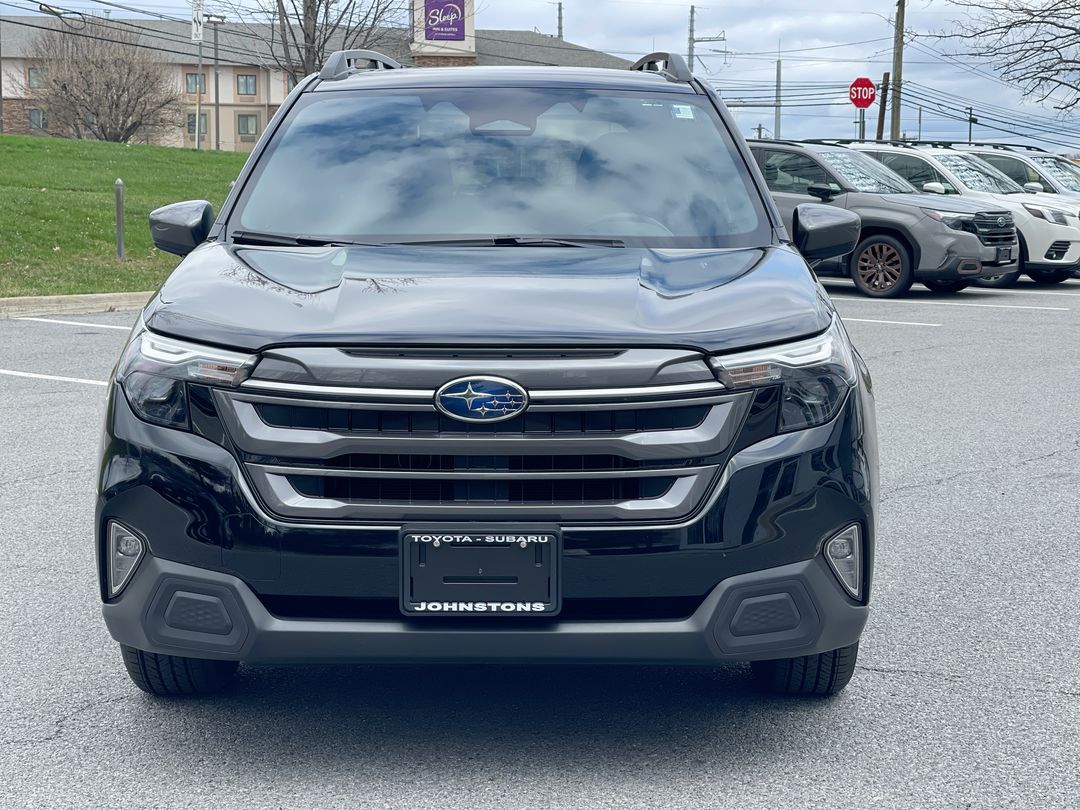 2025 Subaru Forester Premium - Photo 12